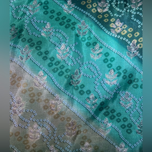 Indian wear (salwaar kammej) - Picture 3 of 6